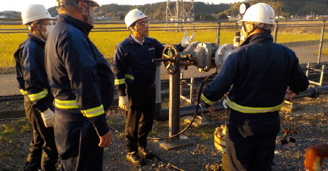 Management site visit to Chiba Field Office (photo)